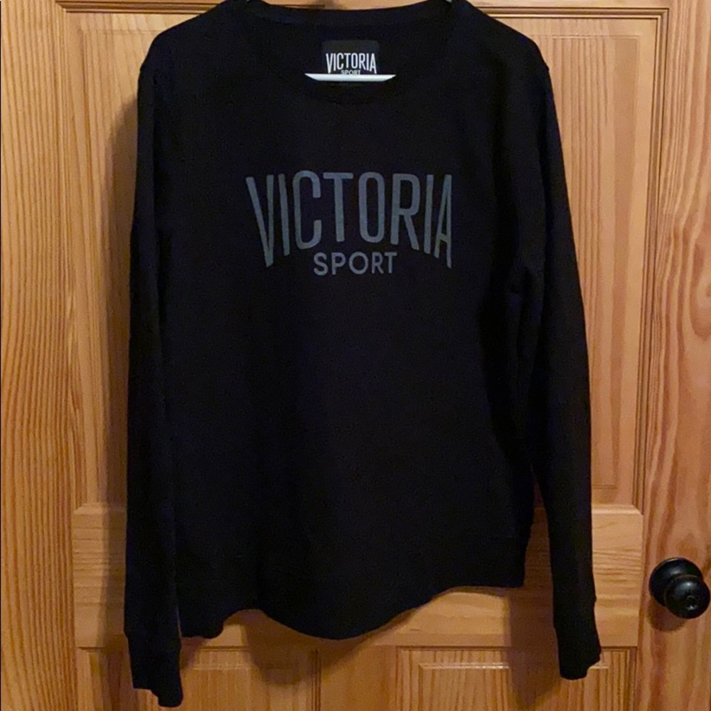Victoria Sport black crewneck sweatshirt XL
